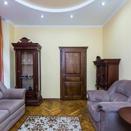 Апартаменты Avangard On Qn Roman St 26 Apart 7 Львов Экстерьер фото