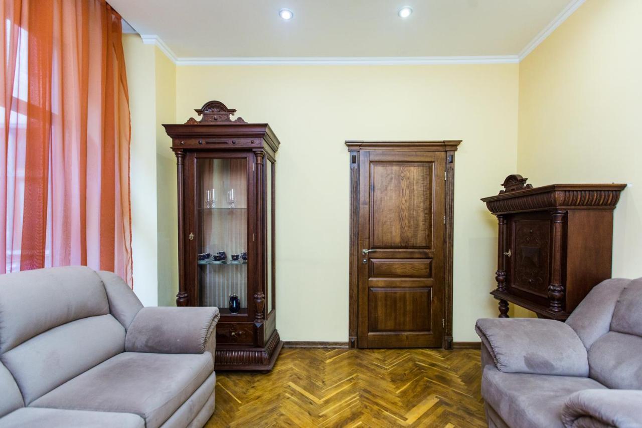 Апартаменты Avangard On Qn Roman St 26 Apart 7 Львов Экстерьер фото