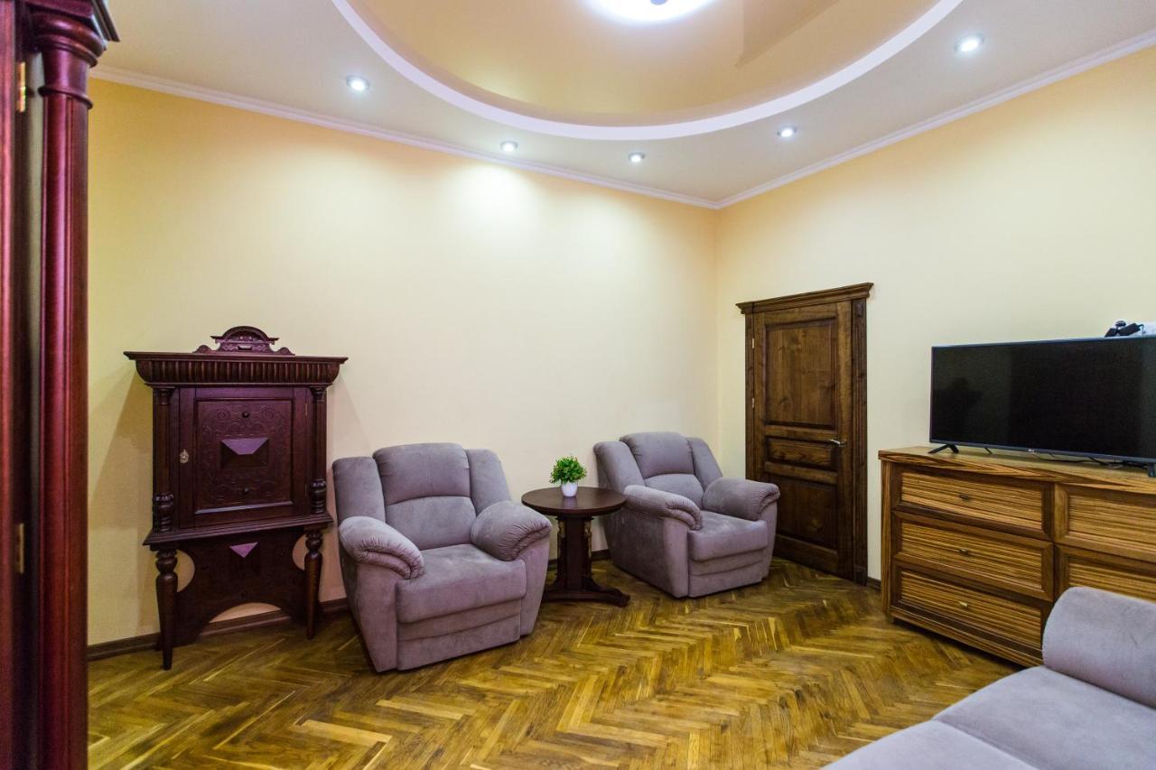 Апартаменты Avangard On Qn Roman St 26 Apart 7 Львов Экстерьер фото