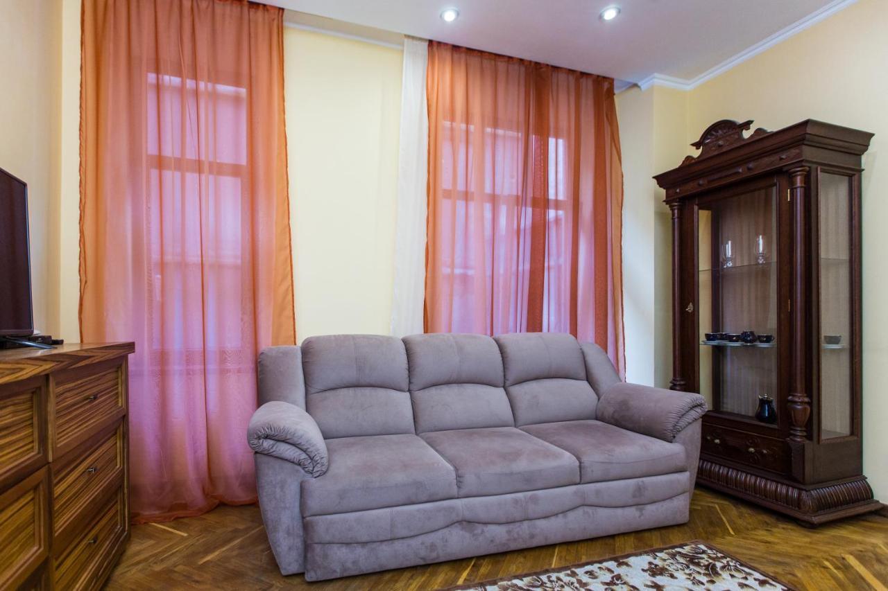 Апартаменты Avangard On Qn Roman St 26 Apart 7 Львов Экстерьер фото