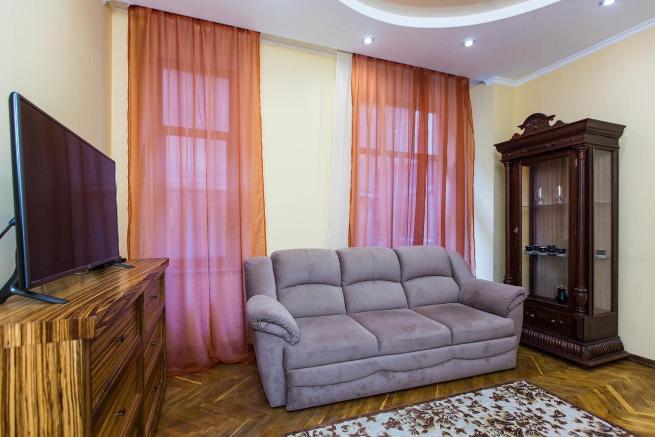 Апартаменты Avangard On Qn Roman St 26 Apart 7 Львов Экстерьер фото